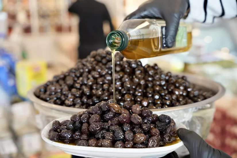 Sele Siyah Zeytin (Attun) 700 gr (Cam Kavanoz)