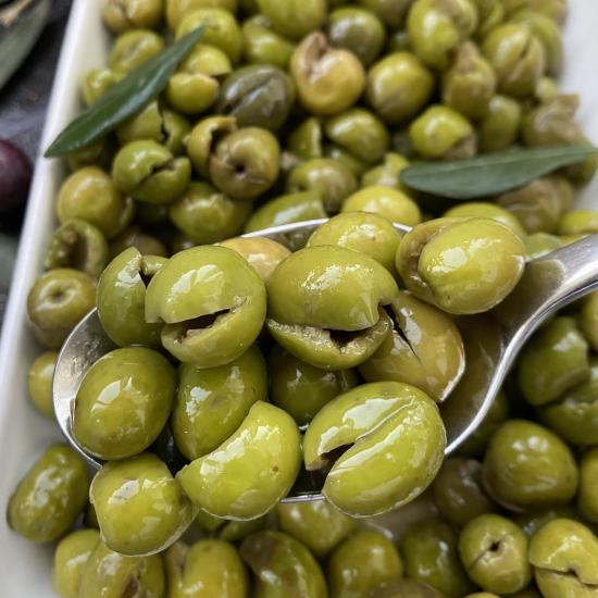 Çekirdeksiz Yeşil Zeytin (Halhalı Topakaşı)  950 Gr